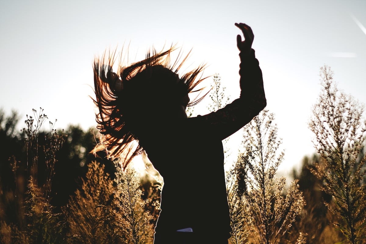 woman-dancing-in-sun